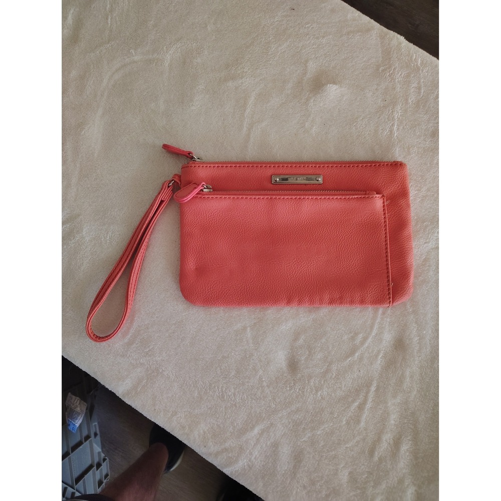 Nine West Coral Pink Pebbled Leather Wristlet Clutch Bag Front Zip Pocket